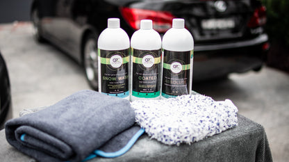 Car wash kit with 1L SNOW WASH, COATED and ABSOLUTE, plush wash mitt and premium drying towel
